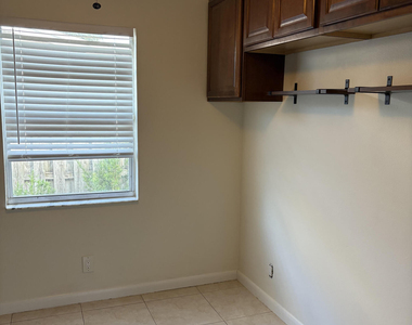 126 Milton Street - Photo Thumbnail 8