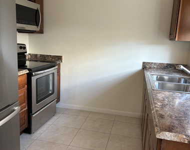 126 Milton Street - Photo Thumbnail 3