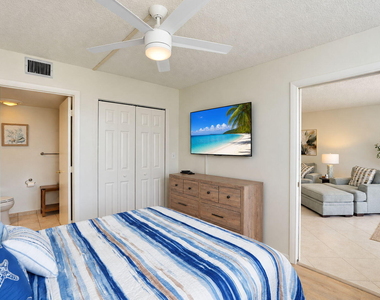 1 Harbourside Drive - Photo Thumbnail 16