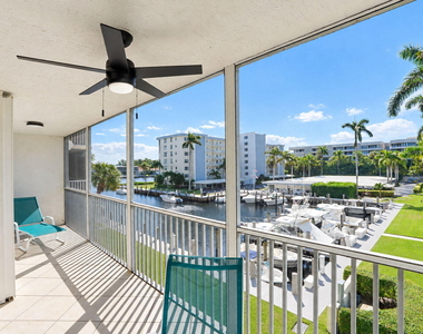 1 Harbourside Drive - Photo Thumbnail 13
