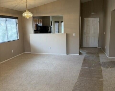 30 E Zinnia Place - Photo Thumbnail 2