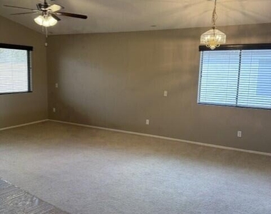 30 E Zinnia Place - Photo Thumbnail 3