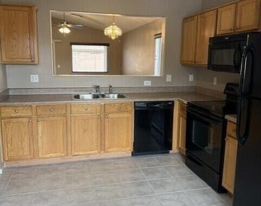 30 E Zinnia Place - Photo Thumbnail 6