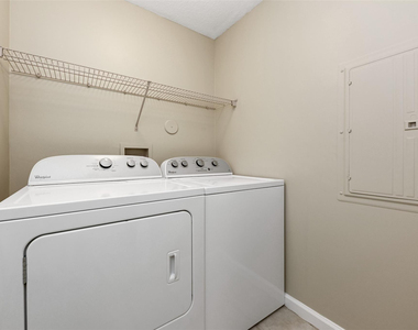 9905 Baywinds Drive - Photo Thumbnail 12