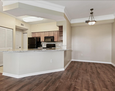 9905 Baywinds Drive - Photo Thumbnail 3