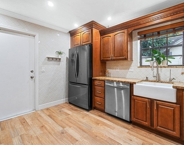 1551 Yachtman Place - Photo Thumbnail 27