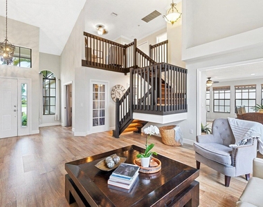 1551 Yachtman Place - Photo Thumbnail 2