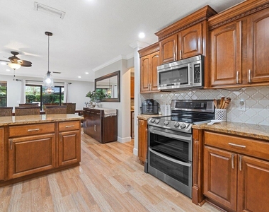 1551 Yachtman Place - Photo Thumbnail 4