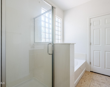 10017 W Raymond Street - Photo Thumbnail 15