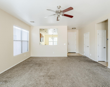 10017 W Raymond Street - Photo Thumbnail 24