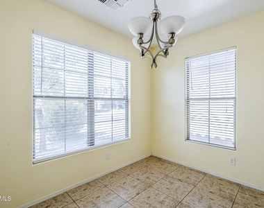 10017 W Raymond Street - Photo Thumbnail 28