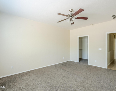 10017 W Raymond Street - Photo Thumbnail 35