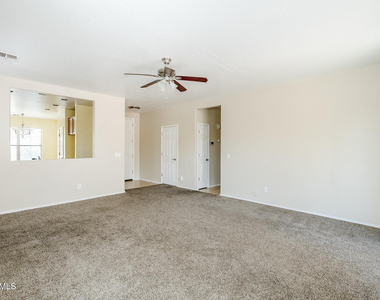 10017 W Raymond Street - Photo Thumbnail 25