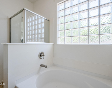 10017 W Raymond Street - Photo Thumbnail 36