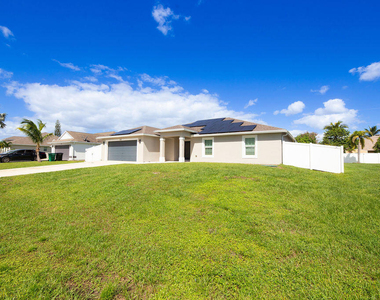 673 Sw Mchole Avenue - Photo Thumbnail 1