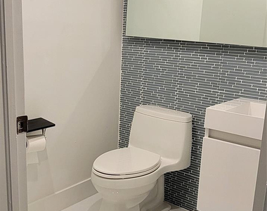 13224 Nw 12th Court - Photo Thumbnail 4