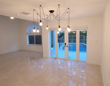 13224 Nw 12th Court - Photo Thumbnail 11