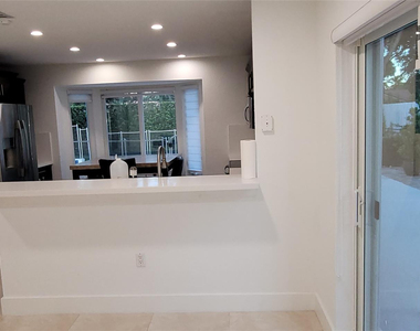 13224 Nw 12th Court - Photo Thumbnail 8