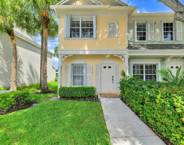 219 Mallory Court - Photo Thumbnail 5