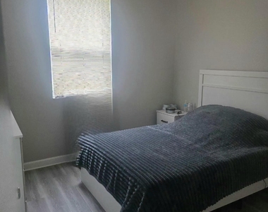 3903 Shoma Drive - Photo Thumbnail 16