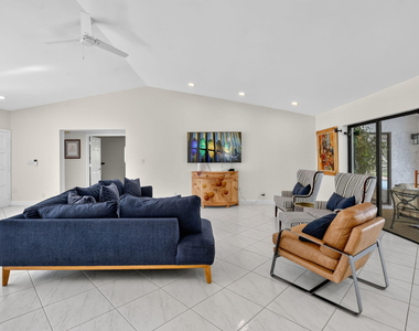 10081 Harbourtown Court - Photo Thumbnail 15