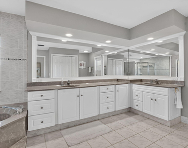 10081 Harbourtown Court - Photo Thumbnail 34