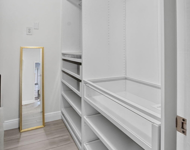 10081 Harbourtown Court - Photo Thumbnail 31
