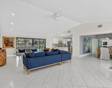 10081 Harbourtown Court - Photo Thumbnail 9
