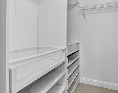 10081 Harbourtown Court - Photo Thumbnail 30