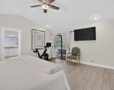 10081 Harbourtown Court - Photo Thumbnail 29