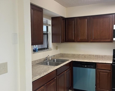4603 Pier Drive - Photo Thumbnail 9