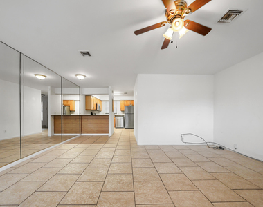 4306 Inlet Circle - Photo Thumbnail 4
