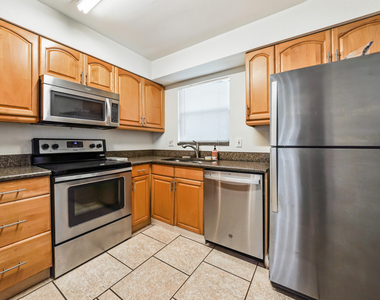 4306 Inlet Circle - Photo Thumbnail 5