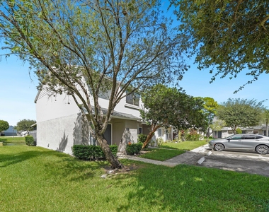 4306 Inlet Circle - Photo Thumbnail 1