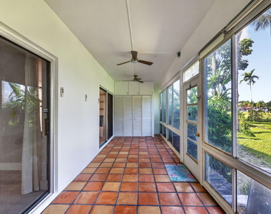 3107 N Palm Aire Drive - Photo Thumbnail 14