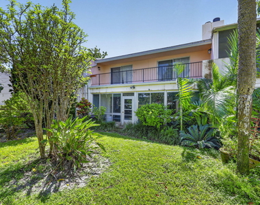 3107 N Palm Aire Drive - Photo Thumbnail 33