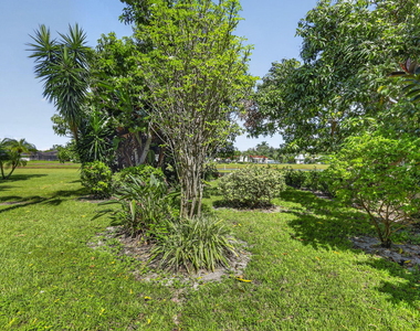 3107 N Palm Aire Drive - Photo Thumbnail 32