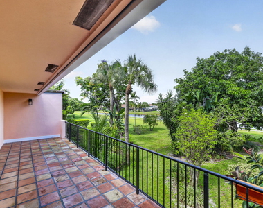 3107 N Palm Aire Drive - Photo Thumbnail 30