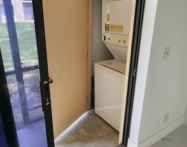 21938 Remsen Terrace - Photo Thumbnail 16
