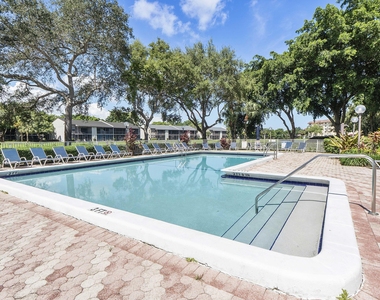 1913 Sw 15th Street - Photo Thumbnail 28