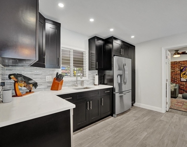 2030 Ne 62nd Street - Photo Thumbnail 31