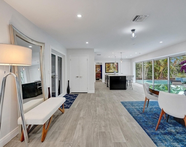 2030 Ne 62nd Street - Photo Thumbnail 13