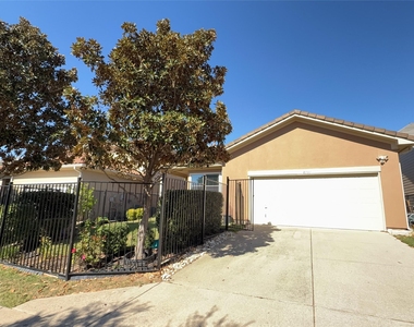 8101 Keechie Drive - Photo Thumbnail 22
