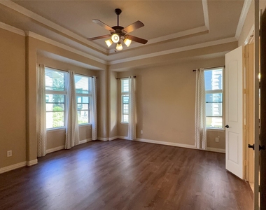 8101 Keechie Drive - Photo Thumbnail 12