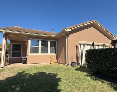 8101 Keechie Drive - Photo Thumbnail 21