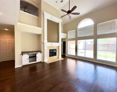 1605 Crown Point Road - Photo Thumbnail 1