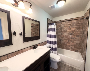 1605 Crown Point Road - Photo Thumbnail 16