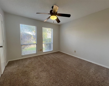 4517 Boston Drive - Photo Thumbnail 26