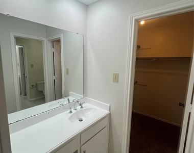 4517 Boston Drive - Photo Thumbnail 22
