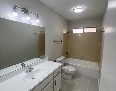 4517 Boston Drive - Photo Thumbnail 30